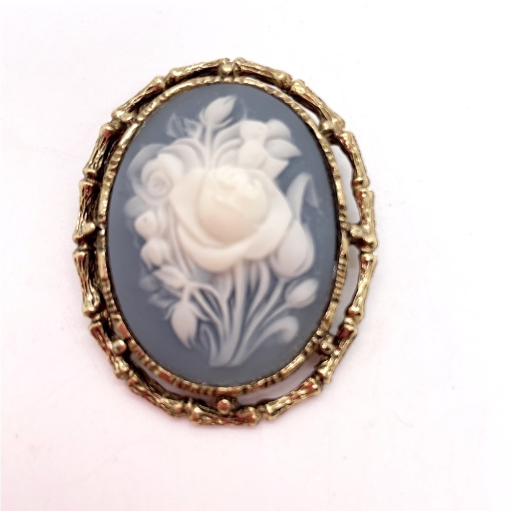 Vintage Blue Cameo Rose Brooch Gold Tone Floral Pin Victorian